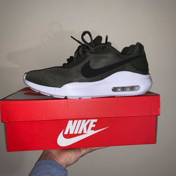 Nike Running shoes - Picture 3 of 7